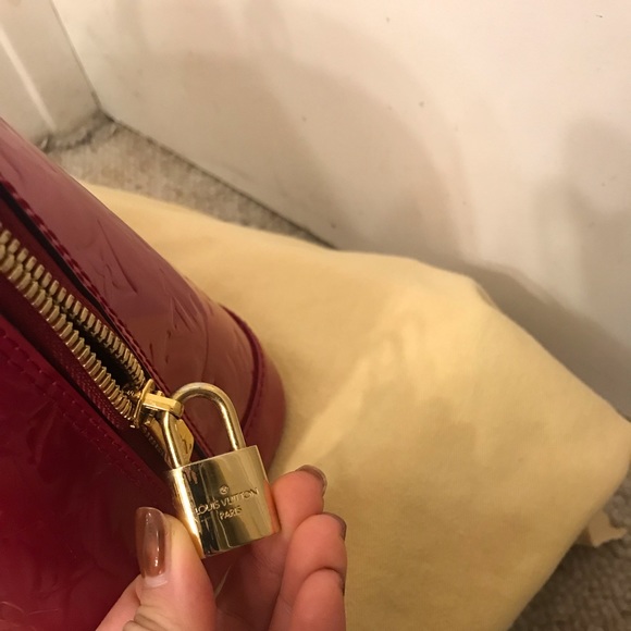 lv brea indian rose handbag - Picture 11 of 11